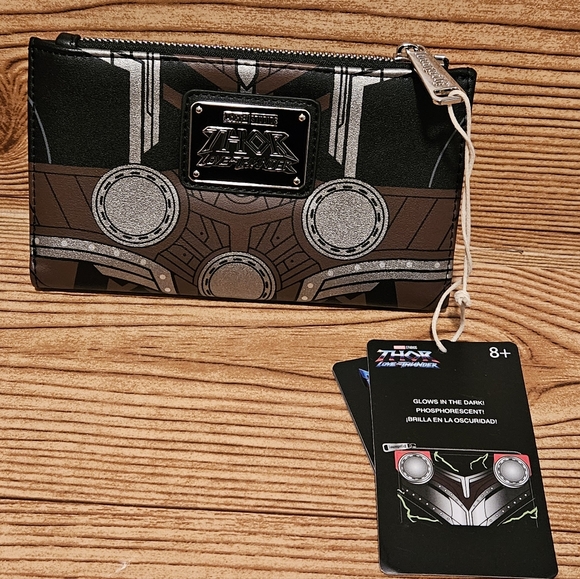 Loungefly Marvel Disney Thor love and thunder glows in dark wallet NWT - Picture 3 of 6